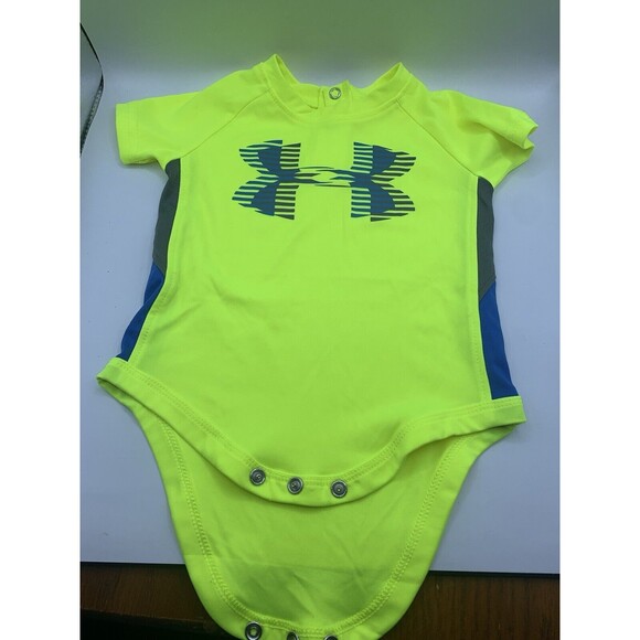 Lot Of 5 Baby One Piece Under Armour And Nike And Shorts 3-6 Months - Picture 8 of 16